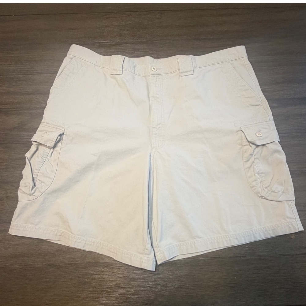 Vintage LL Bean Mens Khaki 100% Cotton Canvas Cargo‎ Shorts Waist 44 Beige